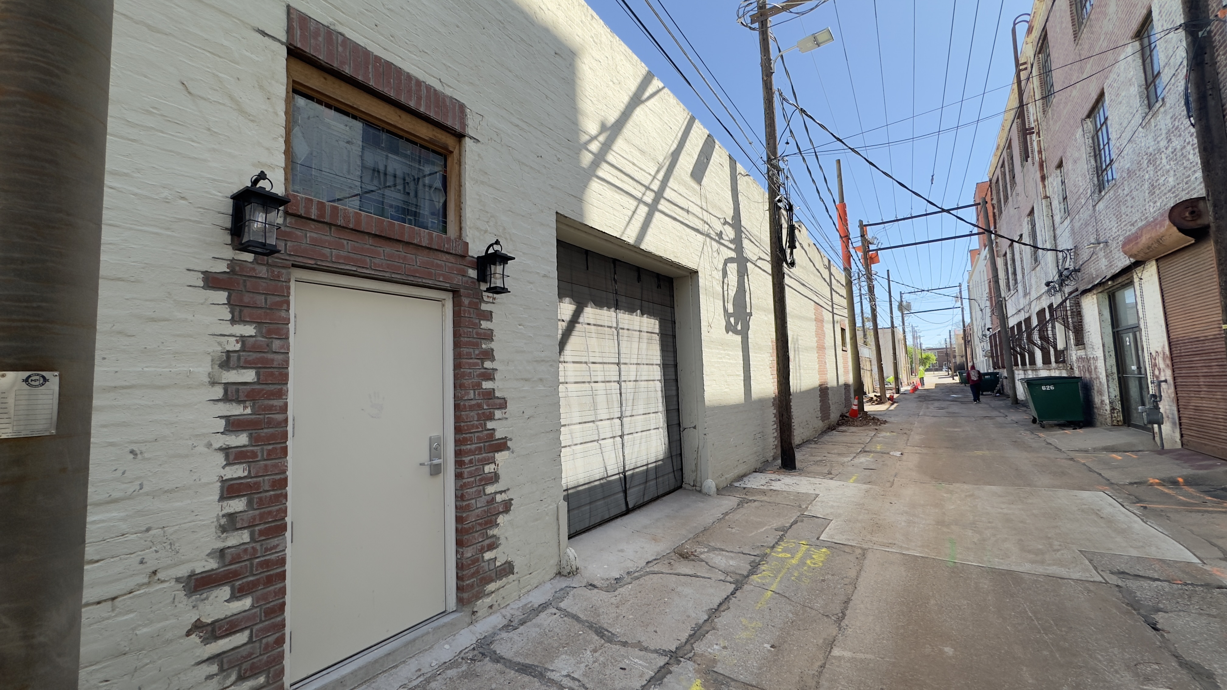 Sunny Dayz Series: Why Murals in Alleys?